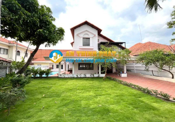 Cho thuê biệt thự compound Thảo Điền - Hồ Bơi, Sân Vườn Đẹp, An Ninh Cao