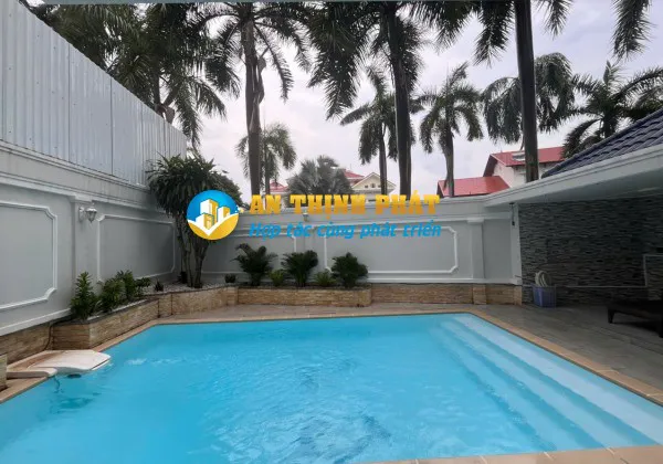 Cho thuê biệt thự hồ bơi đẹp và compound đường Nguyễn Văn Hưởng