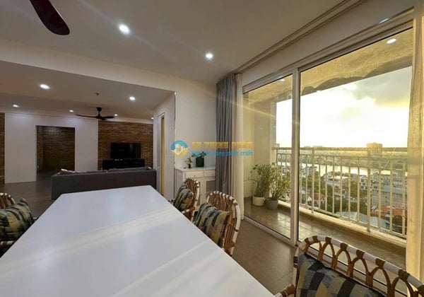 Cho thuê Villa 215 Nguyễn Văn Hưởng Gần Bis Hồ Bơi Riêng 6PN