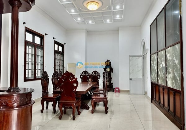 Cho Thuê Biệt Thự Compound Kim Sơn Thảo Điền 500m2 6PN Sân Vườn