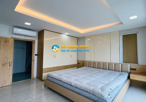 Cho Thuê Biệt Thự Khu Compound Park Rivieraside Liên Phường 140m2