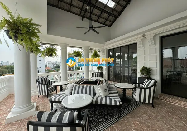 Cho Thuê Biệt Thự Mặt Bằng 49 Xuân Thủy - Vị Trí Đẹp, thích hợp kinh doanh nhà hàng và F&B