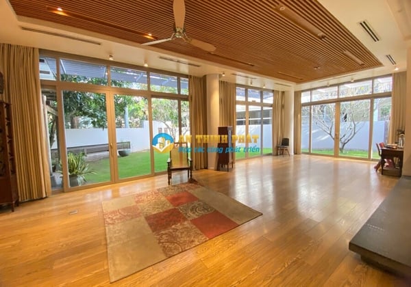 Cho Thuê Biệt Thự Riviera Cove 546m2 - Góc 3 Mặt Tiền, Siêu Thoáng