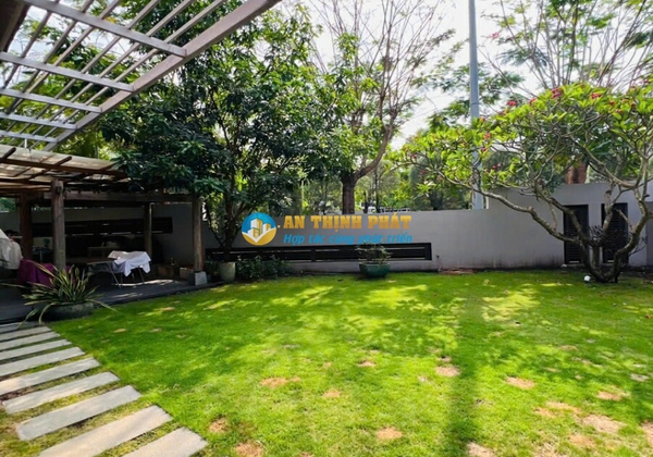 Cho Thuê Biệt Thự Riviera Cove 546m2 - Góc 3 Mặt Tiền, Siêu Thoáng