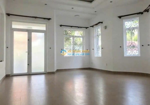 Cho Thuê Biệt Thự Sân Vườn Hồ Bơi 204 Nguyễn Văn Hưởng Thảo Điền 4PN
