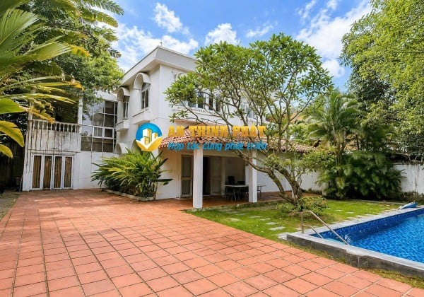 Cho Thuê Villa khu Compound Thảo Điền Hồ Bơi Và Sân Vườn Rộng 