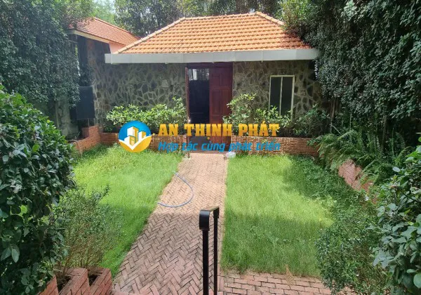 Cho thuê biệt thự ven sông Sài Gòn - compound 215 Nguyễn Văn Hưởng