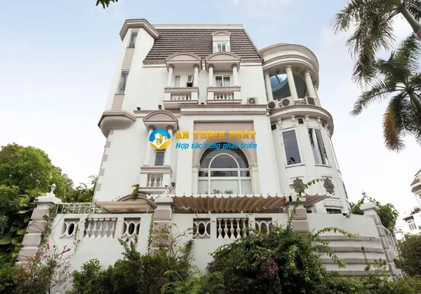 Cho Thuê Ngắn Hạn Và Dài Hạn Lâu Đài 3 Mặt Tiền Tại An Phú