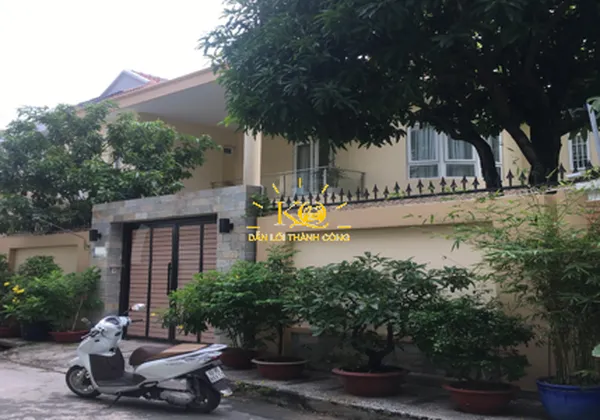 CHO THUÊ NHÀ QUẬN 2 ĐƯỜNG TRẦN NÃO DT 330M2 HIỆN ĐẠI CÓ NHÀ KHO,GARA