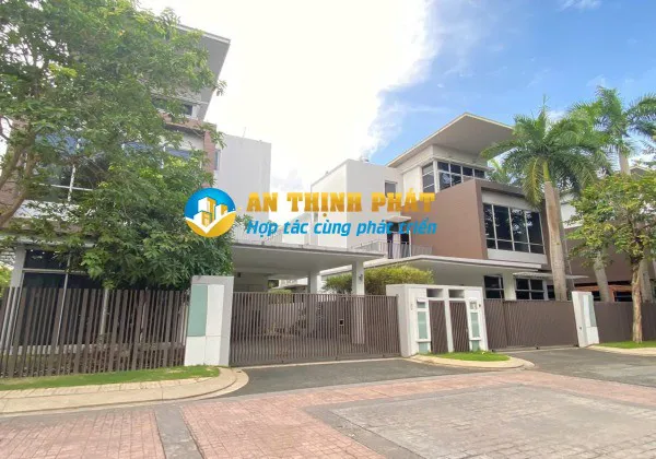 CHO THUÊ BIỆT THỰ RIVIERA COVE QUẬN 9 VIEW HỒ BƠI