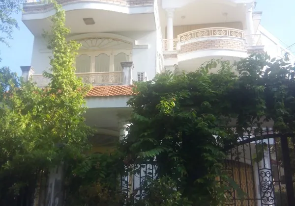 BIỆT THỰ CHO THUÊ PHƯỜNG BÌNH AN, DIỆN TÍCH 10X24M, 1 TRỆT 2 LẦU, 7 PHÒNG NGỦ RỘNG