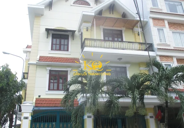 BIỆT THỰ CHO THUÊ QUẬN 2 PHƯỜNG BÌNH AN, 1 TRỆT VÀ 3 LẦU, CÓ 6 PHÒNG NGỦ