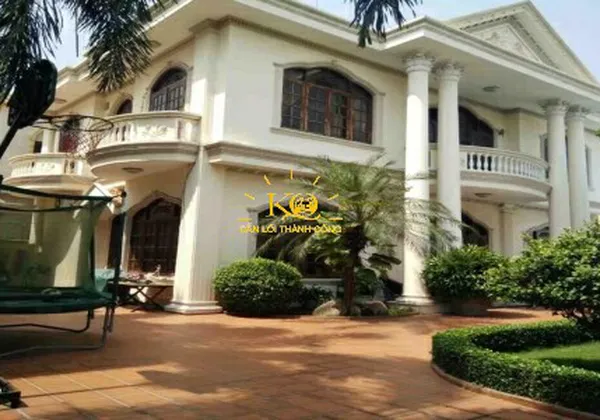 BIỆT THỰ CHO THUÊ QUẬN 2, THẢO ĐIỀN, 1 TRỆT, 1 LẦU, DT: 500M2