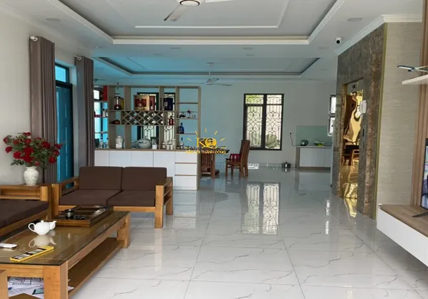 BIỆT THỰ CHO THUÊ QUẬN 9 ĐƯỜNG LIÊN PHƯỜNG 300M2 THANG MÁY