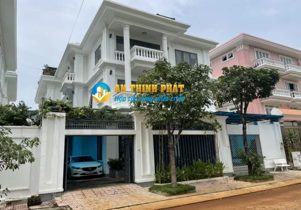 BIỆT THỰ CHO THUÊ QUẬN 9 ĐƯỜNG LIÊN PHƯỜNG FULL NỘI THẤT
