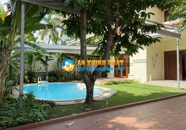 CHO THUÊ BIỆT THỰ 138 NGUYỄN VĂN HƯỞNG HỒ BƠI SÂN VƯỜN CÓ PHÒNG NGỦ TẦNG TRỆT