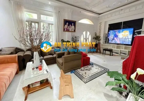 CHO THUÊ BIỆT THỰ COMPOUND AN NINH PHƯỜNG THẢO ĐIỀN GẦN THẢO ĐIỀN PEARL