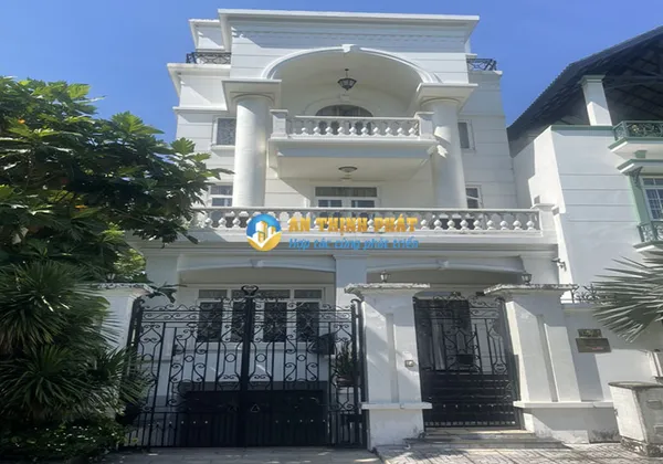 CHO THUÊ BIỆT THỰ COMPOUND NGUYỄN VĂN HƯỞNG NỘI THẤT HIỆN ĐẠI GẦN SÔNG SÀI GÒN