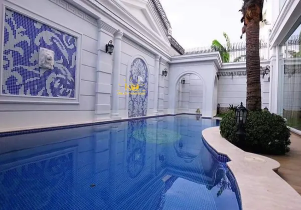 CHO THUÊ BIỆT THỰ QUẬN 2 300M2 HỒ BƠI RIÊNG