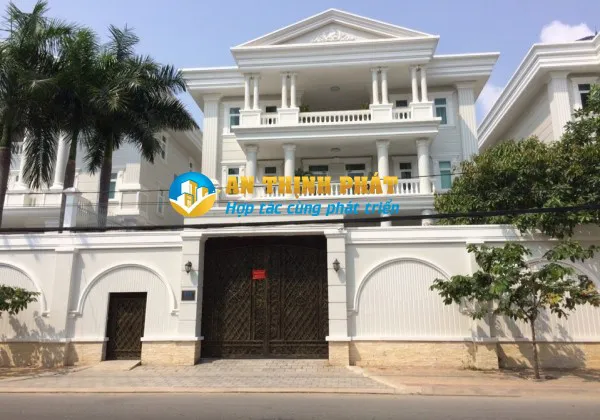 CHO THUÊ BIỆT THỰ ĐƯỜNG NGUYỄN VĂN HƯỞNG PHƯỜNG THẢO ĐIỀN HƯỚNG TÂY TỨ TRẠCH