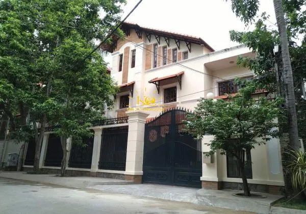 CHO THUÊ BIỆT THỰ ĐƯỜNG NGUYỄN VĂN HƯỞNG PHƯỜNG THẢO ĐIỀN Q2