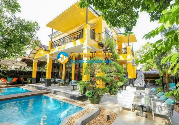 CHO THUÊ BIỆT THỰ GÓC 2 MẶT TIỀN ĐƯỜNG NGUYỄN VĂN HƯỞNG