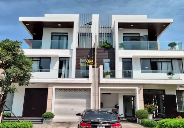 CHO THUÊ BIỆT THỰ KHU COMPOUND LUCASTA QUẬN 9 DT 175M2