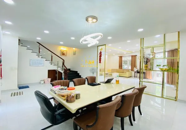 CHO THUÊ BIỆT THỰ KHU COMPOUND MEGA RUBY QUẬN 9