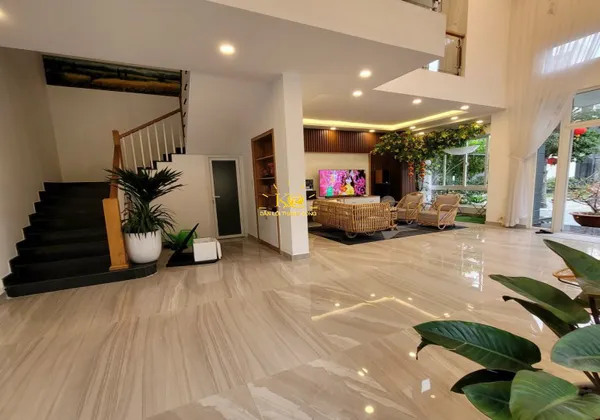 CHO THUÊ BIỆT THỰ KHU COMPOUND VILLA PARK DT 220M2