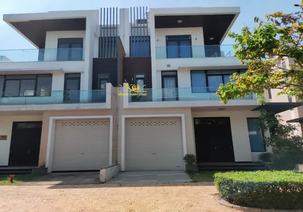 CHO THUÊ BIỆT THỰ LUCASTA QUẬN 9 ĐẸP GIÁ RẺ