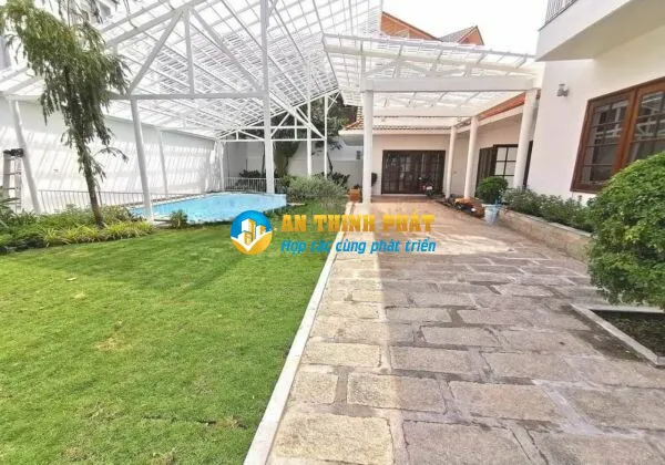 CHO THUÊ BIỆT THỰ PHƯỜNG THẢO ĐIỀN SÂN VƯỜN HỒ BƠI