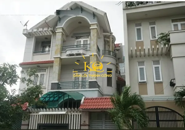 CHO THUÊ BIỆT THỰ QUẬN 2 SAU METRO HẦM TRỆT 2 LẦU ÁP MÁI GIÁ 45 TR