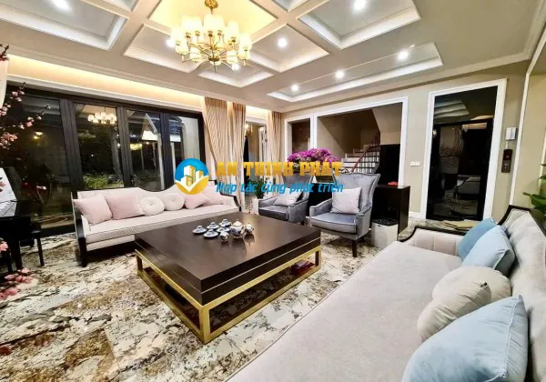 CHO THUÊ BIỆT THỰ QUẬN 9 FULL NỘI THẤT HIỆN ĐẠI THANG MÁY