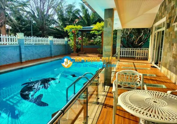 CHO THUÊ BIỆT THỰ SÂN VƯỜN HỒ BƠI COMPOUND NGUYỄN VĂN HƯỞNG THẢO ĐIỀN