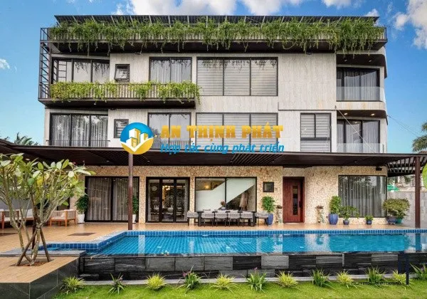 CHO THUÊ BIỆT THỰ SÂN VƯỜN QUẬN 9 HỒ BƠI ĐẸP 3 MẶT TIỀN