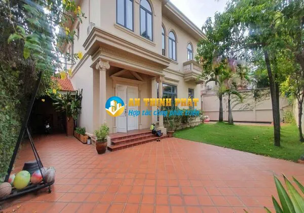 CHO THUÊ BIỆT THỰ THẢO ĐIỀN QUẬN 2 GẦN TTTM VINCOM MEGA MALL