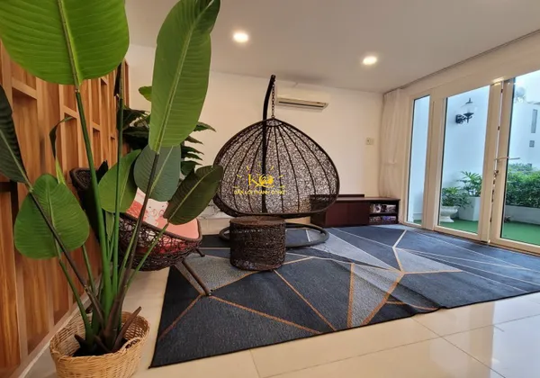 CHO THUÊ BIỆT THỰ VILLA PARK QUẬN 9 CĂN GÓC SÂN VƯỜN 220M2