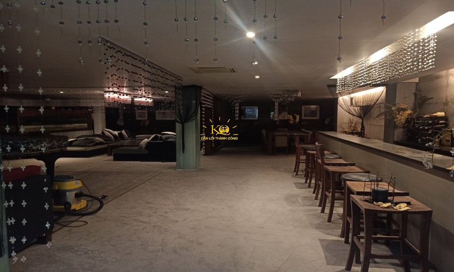 Biệt thự ven sông