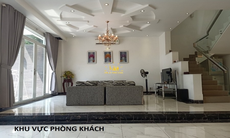 Phòng khách rộng thoáng