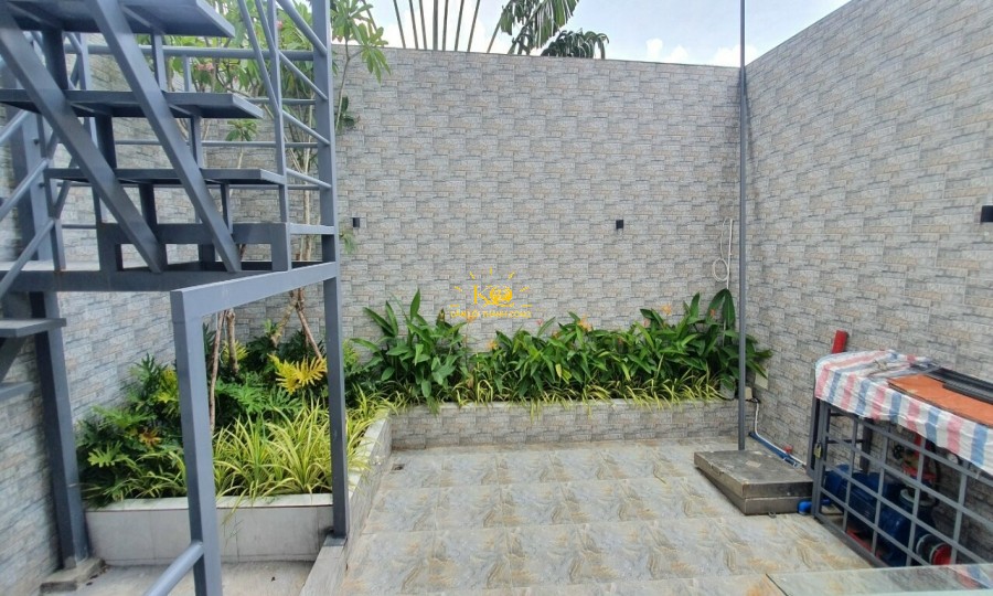 SÀN SUỐT VĂN PHÒNG