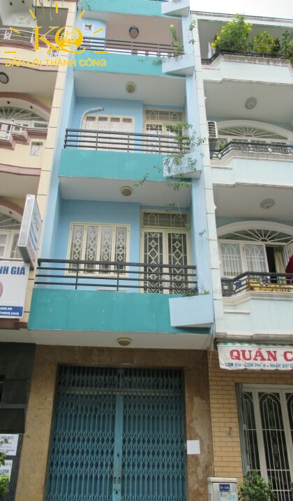 căn nhà nhìn từ bên ngoài căn nhà nhìn từ bên ngoài