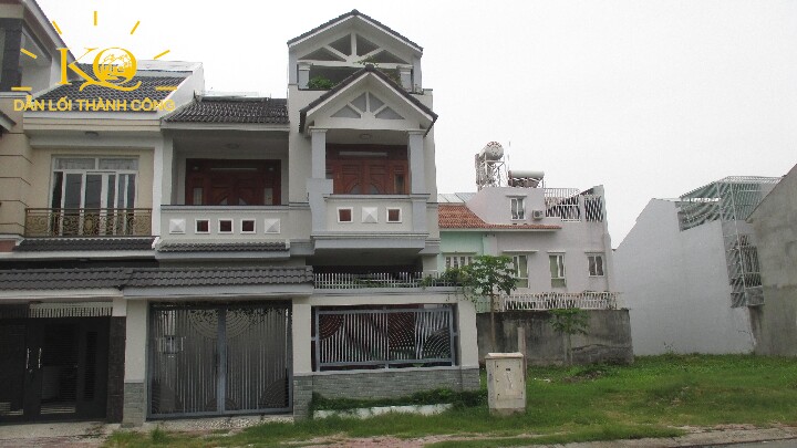 Thiết kế bên ngoài của căn nhà Thiết kế bên ngoài của căn nhà