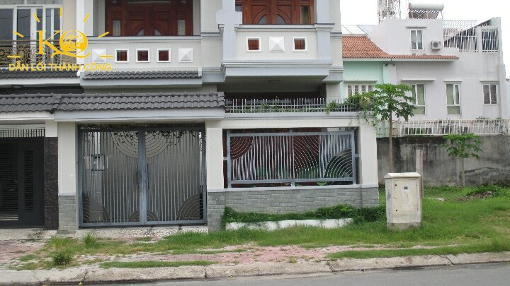 Mặt trước nhà mặt trước nhà