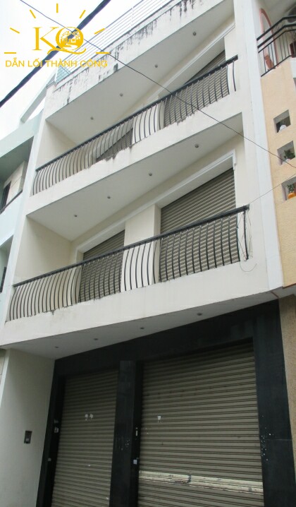 căn nhà nhìn từ bên ngoài căn nhà nhìn từ bên ngoài