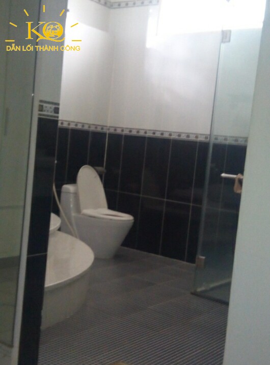 Nhà vệ sinh Nhà vệ sinh