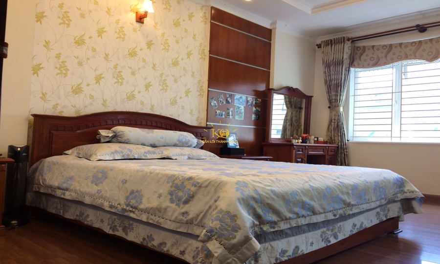 Phòng rộng thoáng nhận được ánh sáng tự nhiên. Phòng rộng thoáng nhận được ánh sáng tự nhiên.