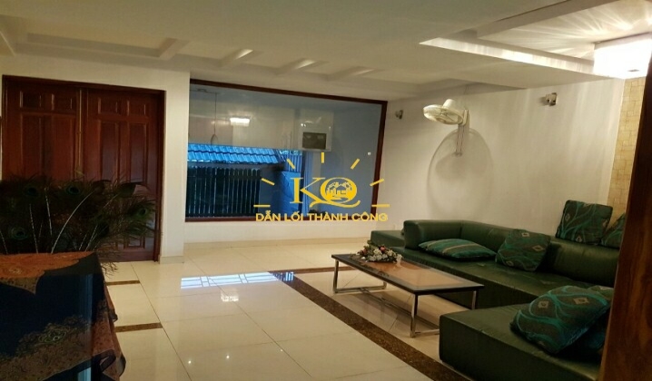 Nhà cho thuê nguyên căn hình ảnh căn nhà 1 trệt 2 lầu, phòng khách. Nhà cho thuê nguyên căn hình ảnh căn nhà 1 trệt 2 lầu, phòng khách.