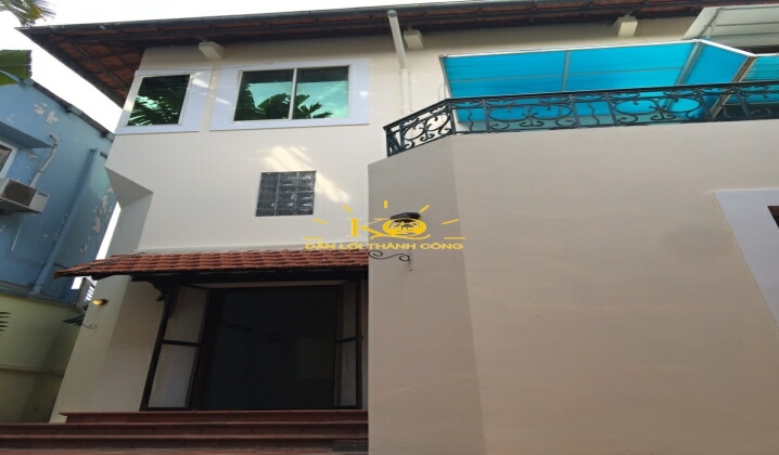 Nhà cho thuê có thiết kế đơn giản, trệt 2 lầu, diện tích 600m2. Nhà cho thuê có thiết kế đơn giản, trệt 2 lầu, diện tích 600m2.