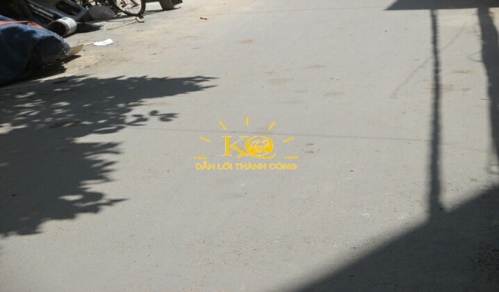 đường vào nhà. đường vào nhà.