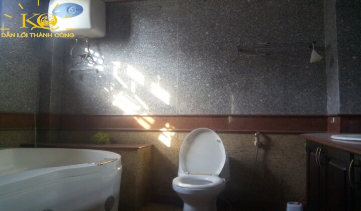 WC đầy đủ tiện ngh WC đầy đủ tiện ngh